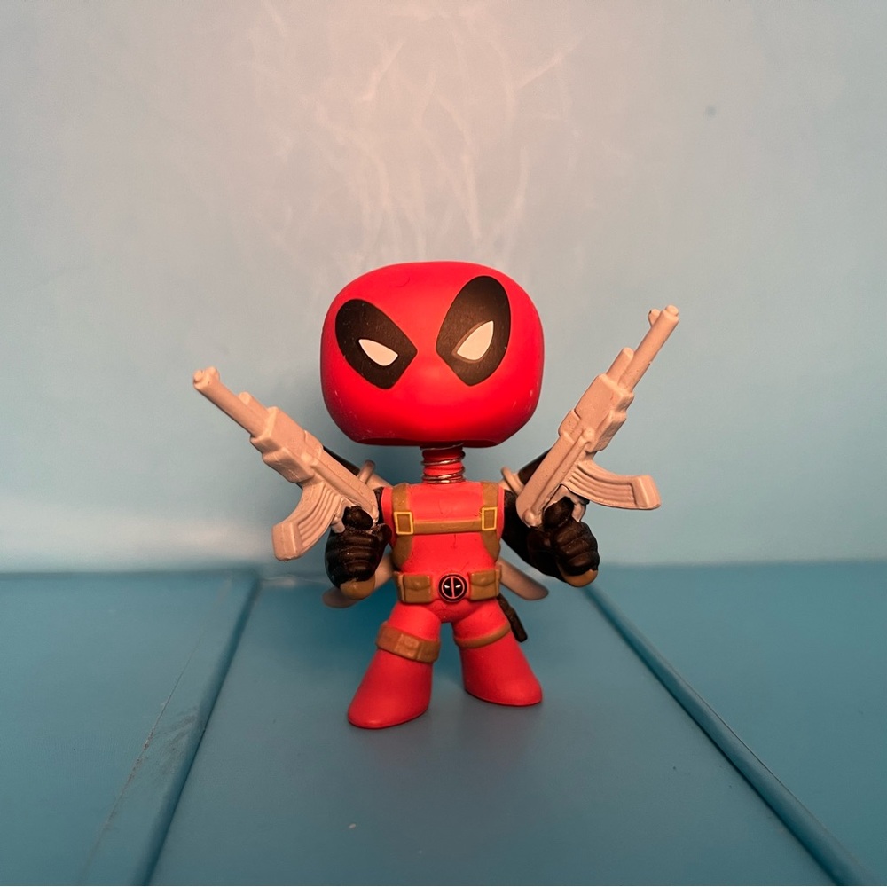 Funko Mystery Mini - Marvel Series 1 - Deadpool - Rare 1/144 Bobblehead (2014)
